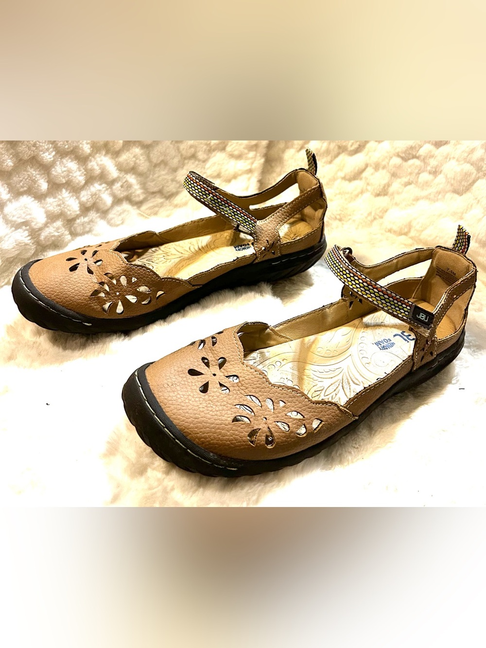 JBU Bellerose Encore tan Mary Jane flats size7.5m